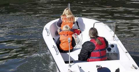 The Best All Around Family Boat: Top Picks & Buying Guides 2024