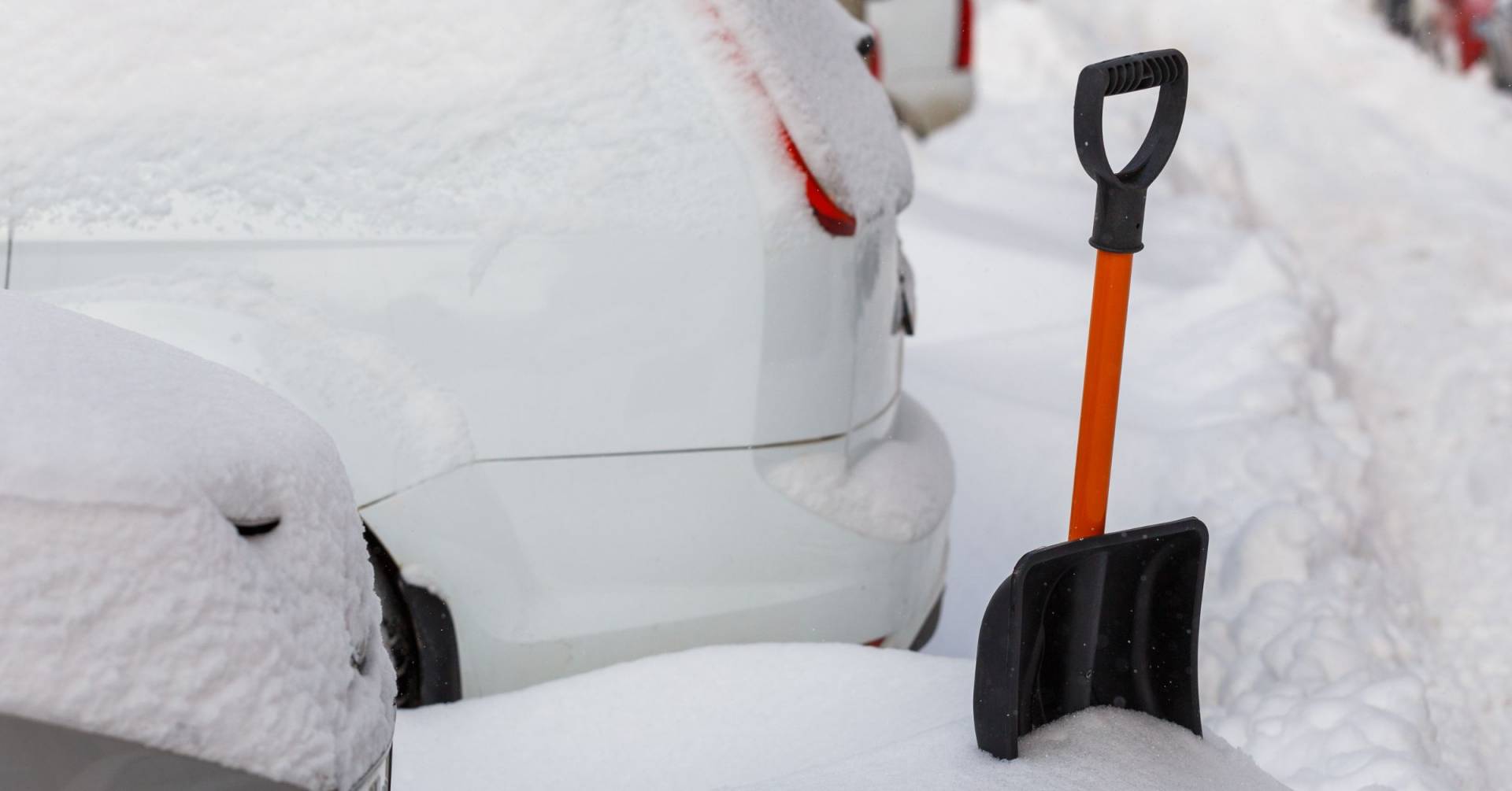 The Best Collapsible Snow Shovel For Car In 2024 Top Picks & Buying Guide