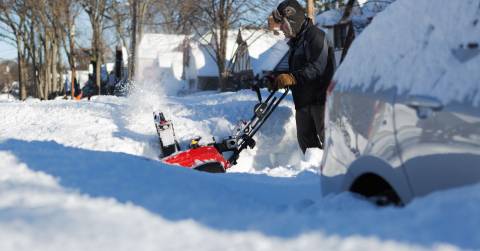 The Best Electric Cordless Snow Blower: Buying Guide Of 2024