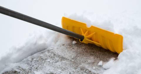 The Best Ergonomic Snow Shovel Of 2024: Buying Guide & Reviews