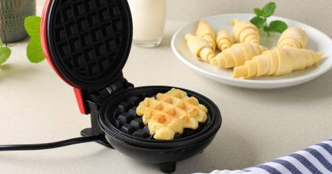 Top Best Grill Waffle Maker Combo Of 2024: Reviews & Buying Guide