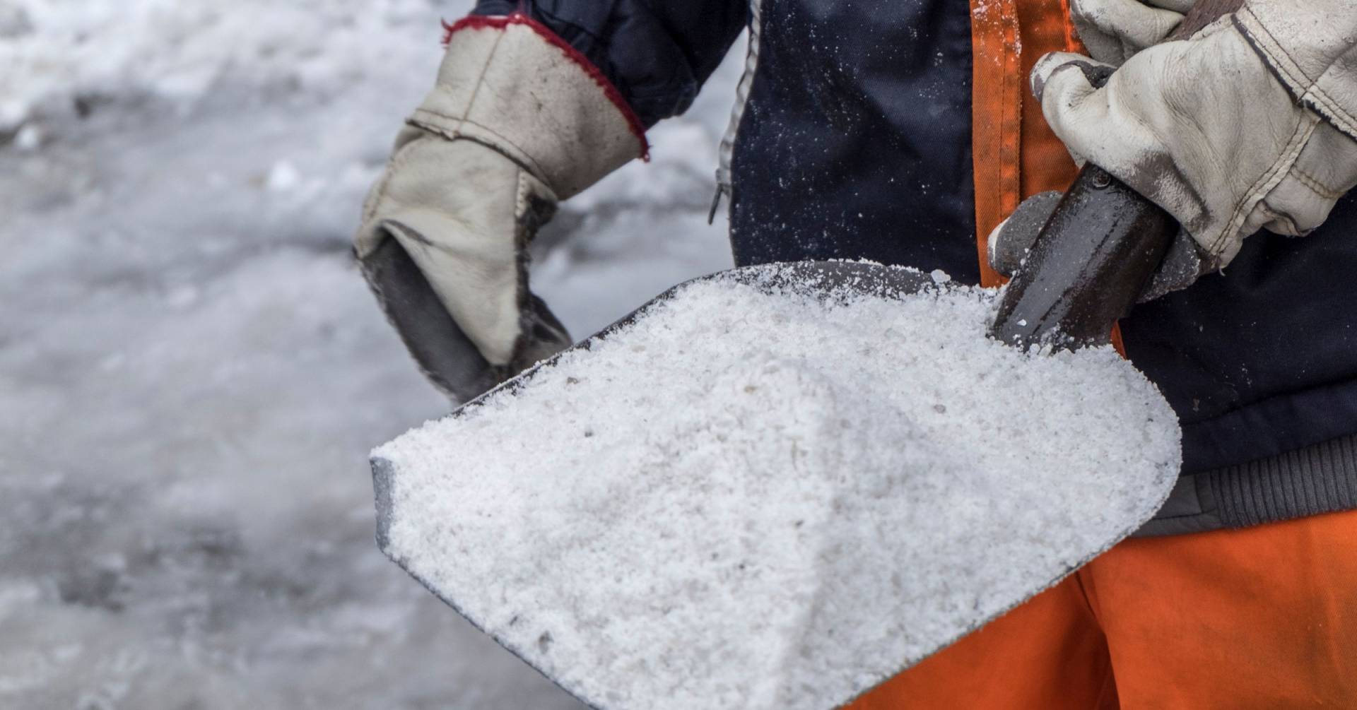 The 10 Best Sidewalk Salt Of 2024, Tested By CampFireHQ