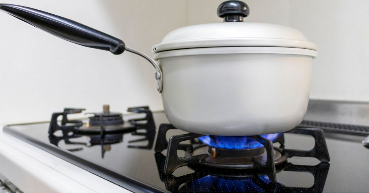 Why Does My Gas Stove Smell Like Lighter Fluid? 5 Reasons & Solutions