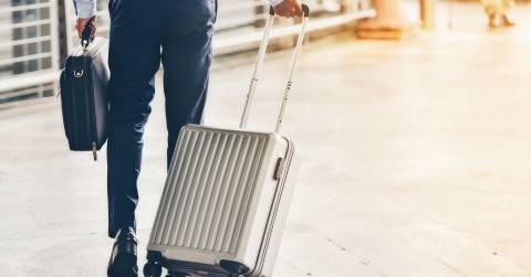 The Best Carry On Luggage For Suits In 2024